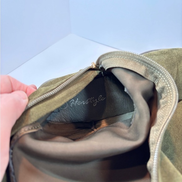 Herstyle Green Over the Knee Boots Stylish and Versatile - Picture 2 of 10